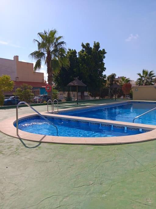 Cozy Bungalow In Urb La Marina With Shared Pool San Fulgencio Exterior foto